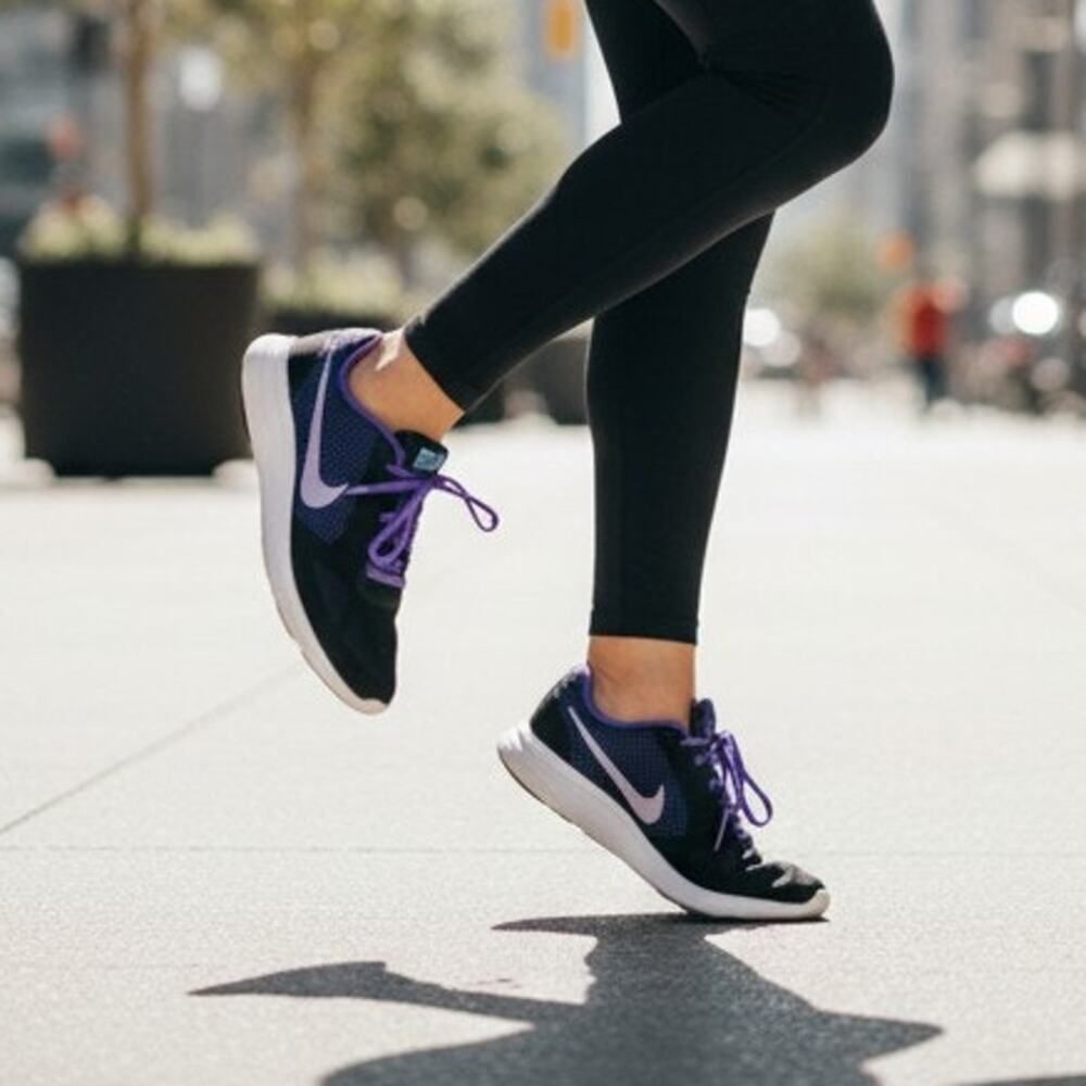 NIKE REVOLUTION 3 Women's Black & Purple Athletic Running Sneakers - Size: 9.5